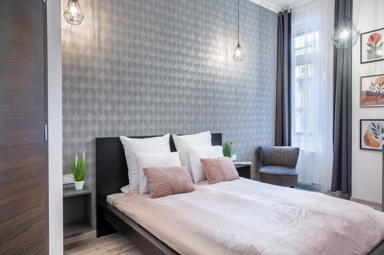 Extra Central And New Studio Budapest Luaran gambar